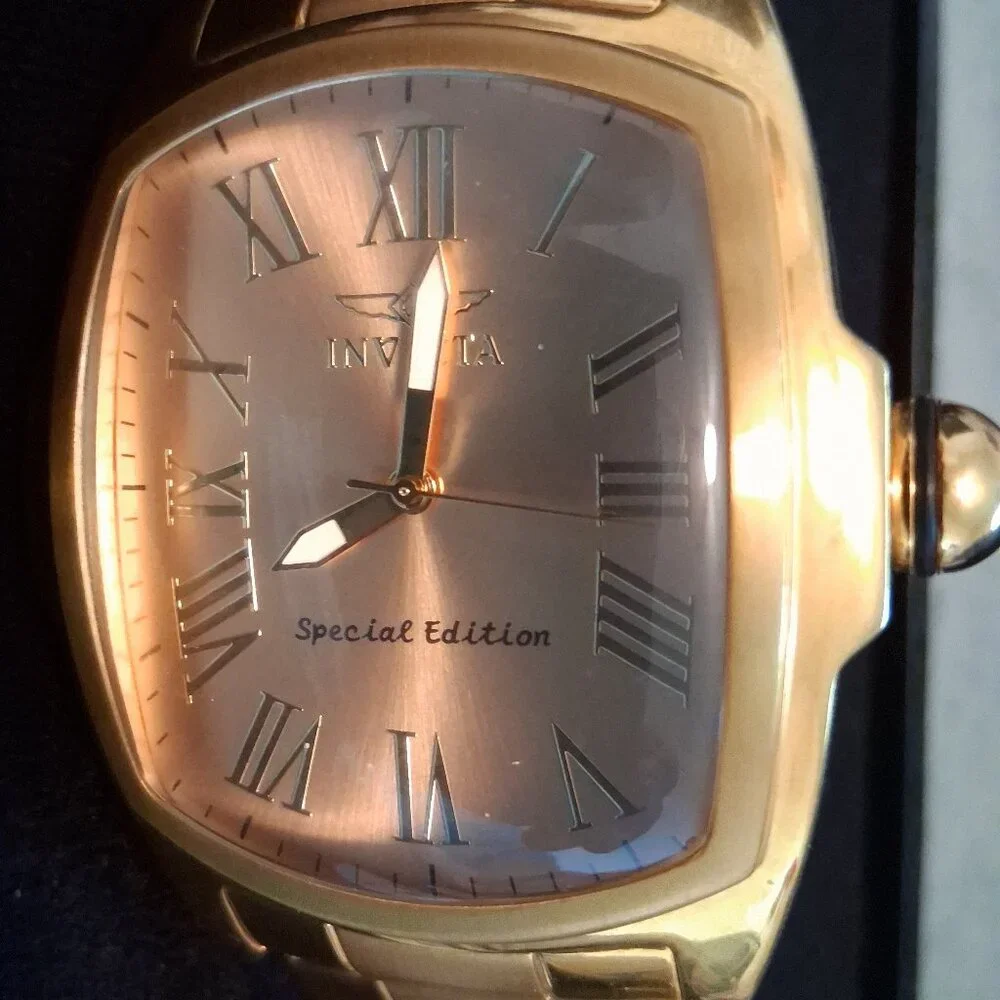 EUC Invicta Lupah Model 15192 Special Edition Men's Watch in Original Box